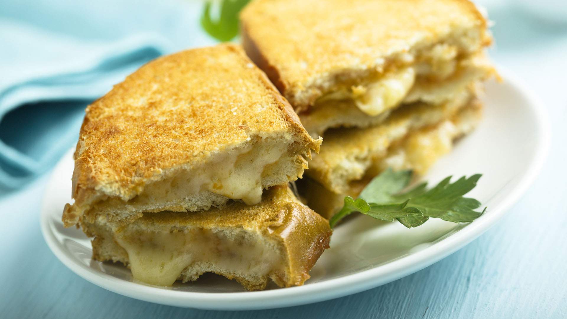 These Australian Eateries Are Serving Up Supremely Cheesy 40-Cheese Toasties for Two Weeks