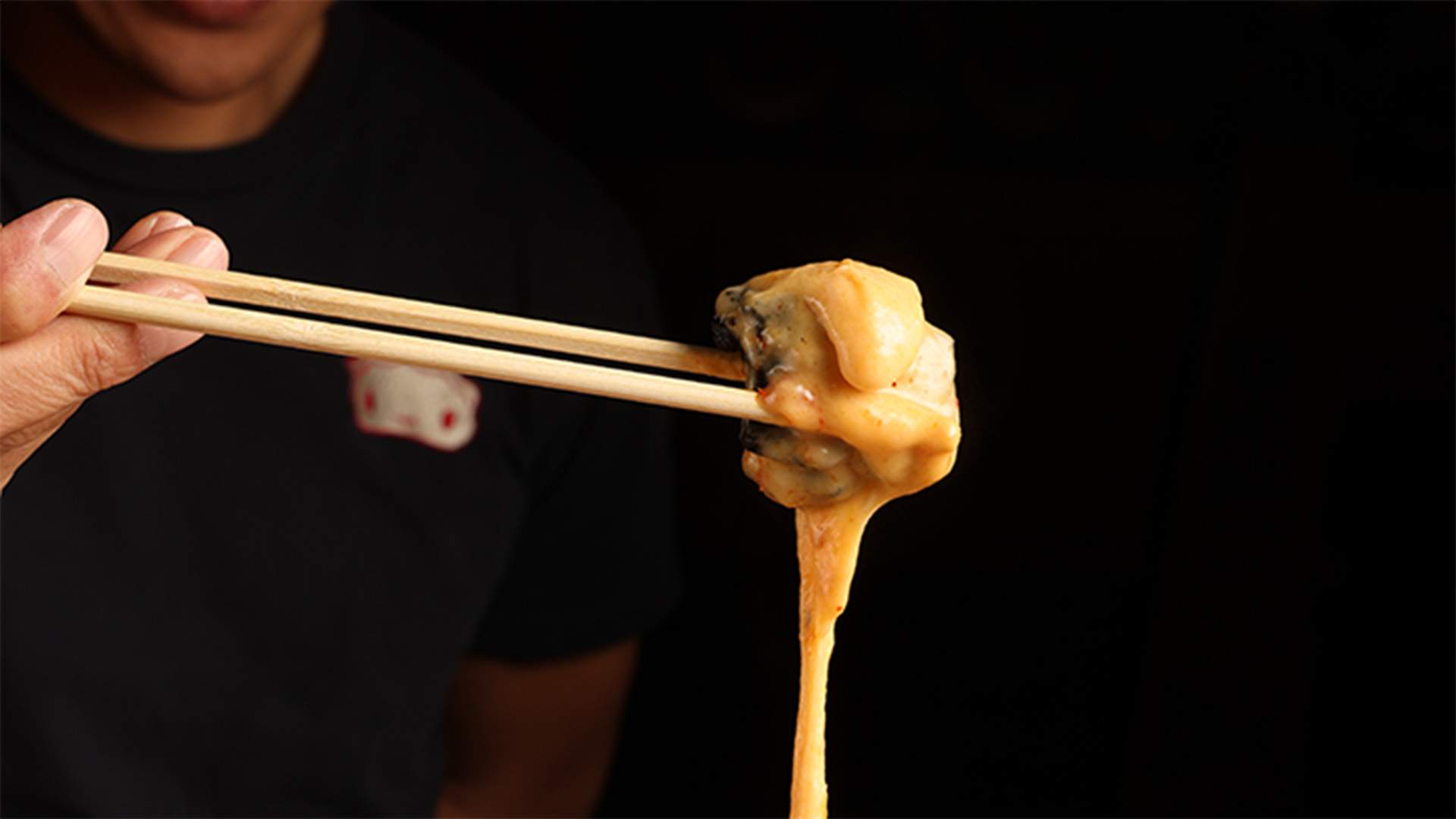Harajuku Gyoza Is Now Serving Up Charcoal Karaage Chicken Fondue to Warm Up Your Winter