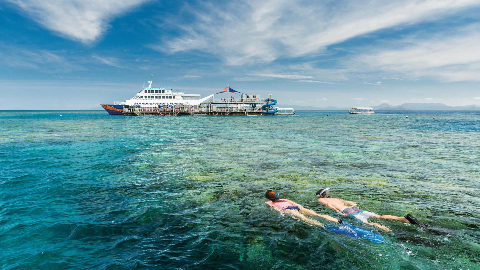 sunlover cruises great barrier reef
