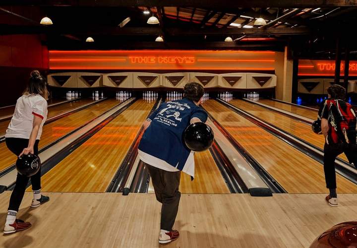 Background image for No School, No Problem: The Keys Is Turning the Teacher Strike Into a Play Day with Free Arcade Games and Cheap Bowling