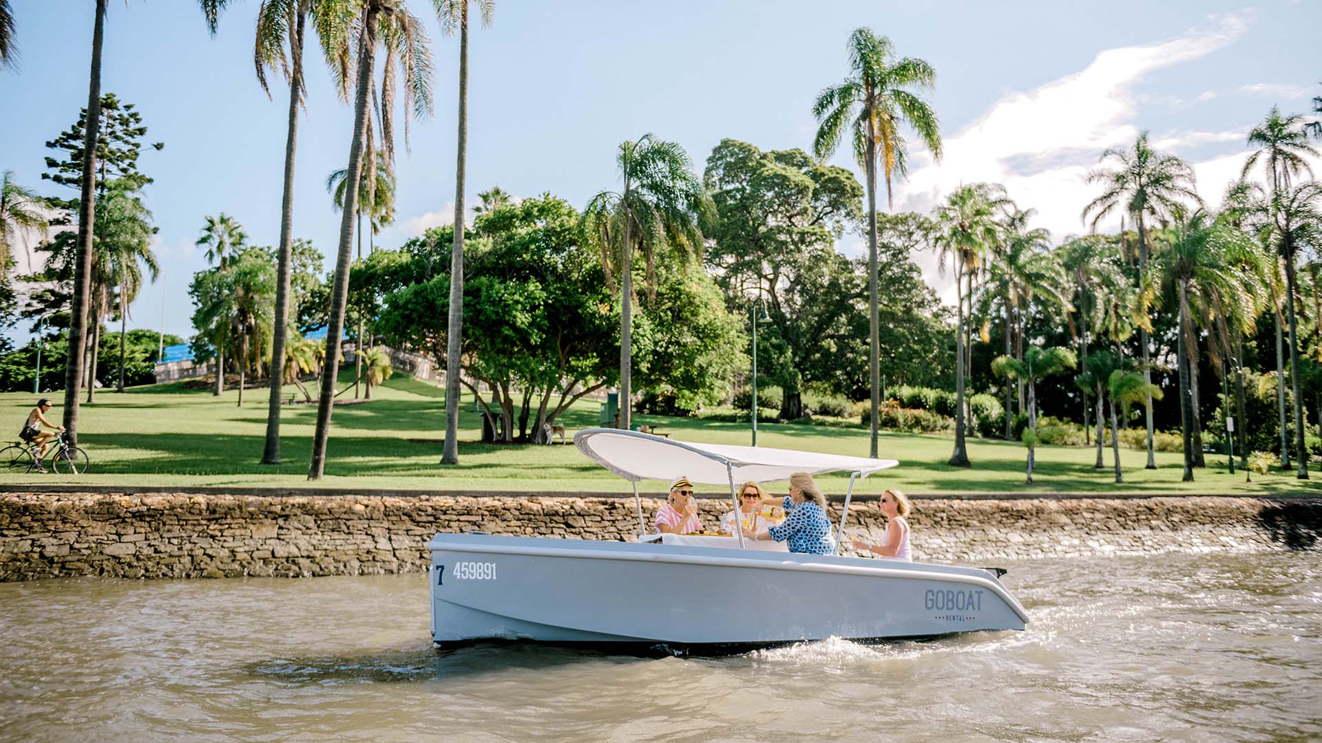 Brisbane's Pet-Friendly BYO Picnic Boats Are Available to Book for River Cruises Once Again