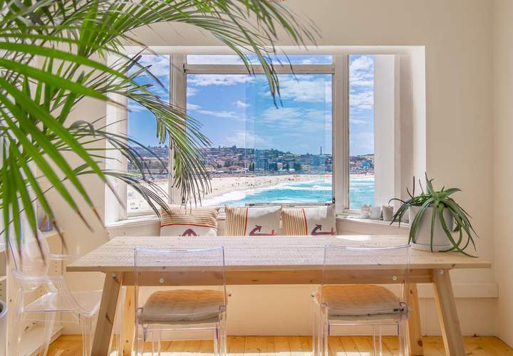 Background image for All of the Best Inner-City Airbnbs Around Australia with Breathtaking Views