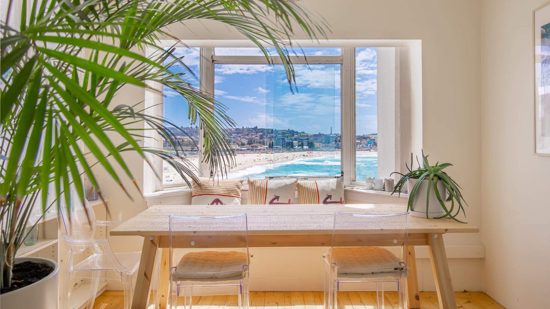 All of the Best Inner-City Airbnbs Around Australia with Breathtaking Views