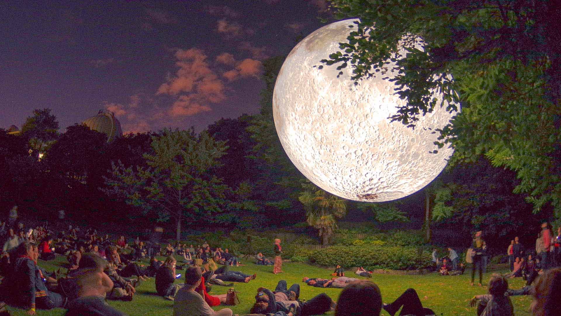 A Giant Moon, Rooftop Parties and a Lindy Lee Art Boat Lead Brisbane Festival's First 2022 Lineup