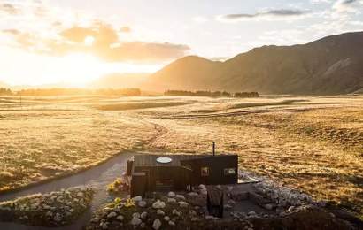 Background image for Fifteen Unique Stays with Breathtaking Views of New Zealand's South Island
