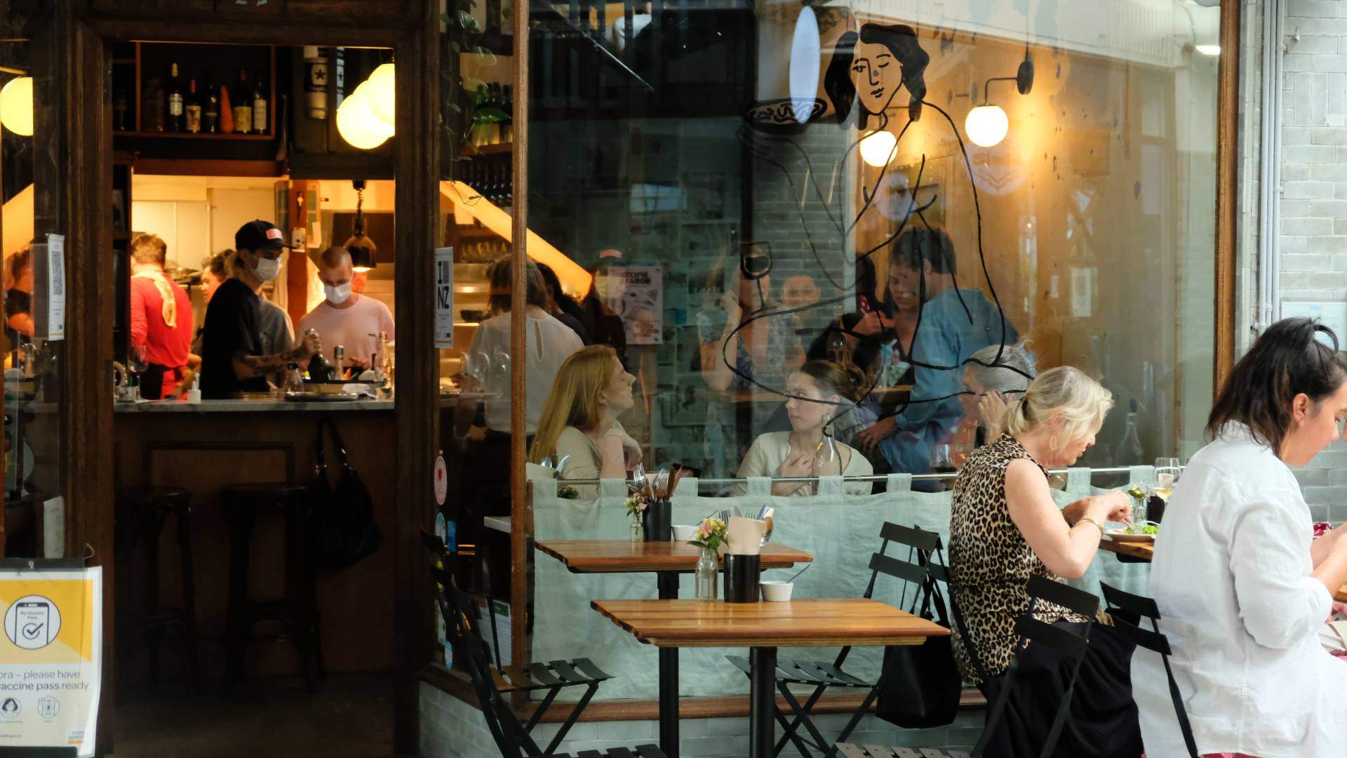 FRENCH CHALKBOARD MENUS AND SIGNS — Parisian Moments