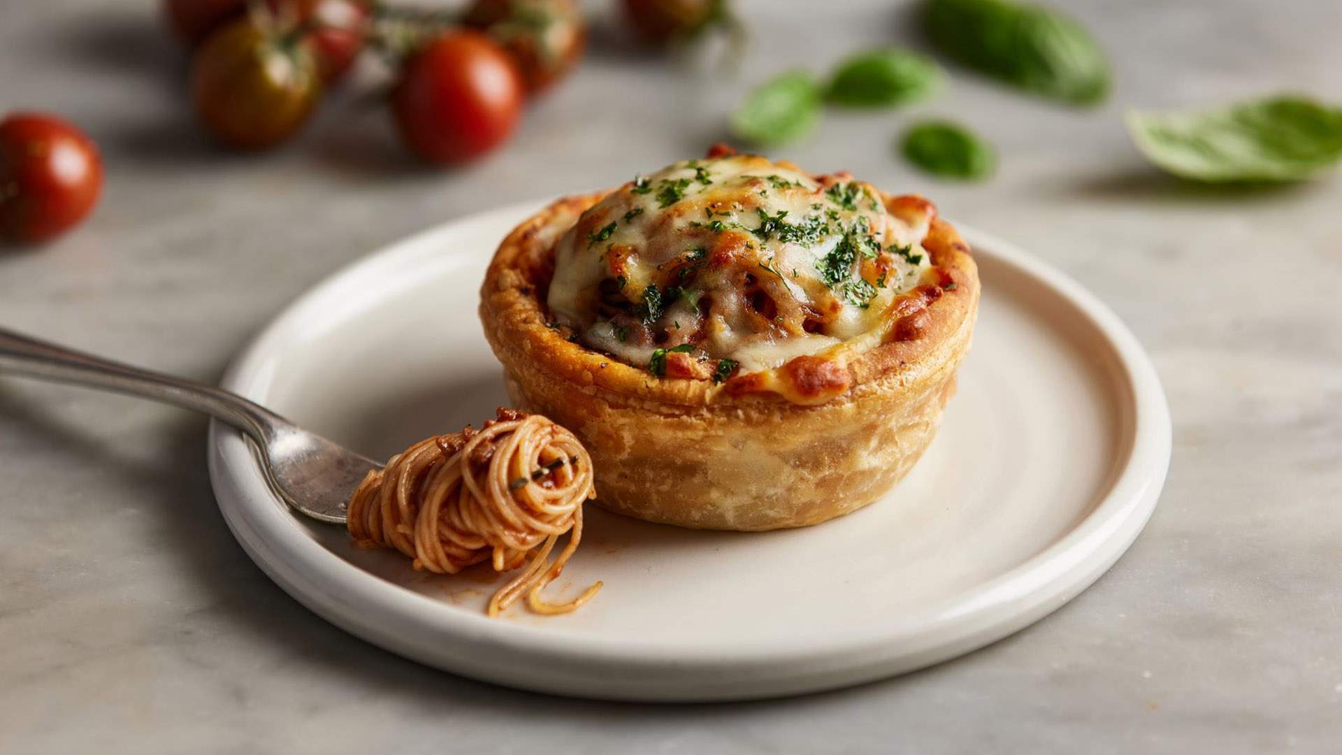 Banjo's Bakery Cafe's Spaghetti Bolognese Pie Is the New Food Mashup