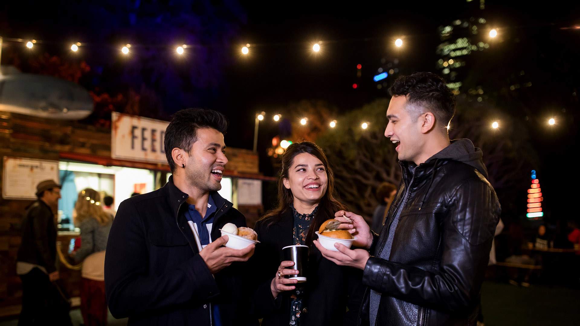 These 12 Circular Quay Spots Are Staying Open for Late-Night Bites and Drinks During Vivid