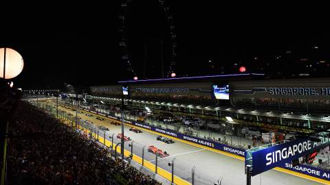 Race a Virtual Lap of the Formula 1 Singapore Grand Prix Circuit