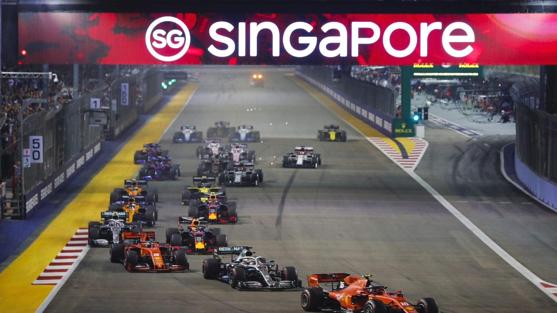 Race a Virtual Lap of the Formula 1 Singapore Grand Prix Circuit