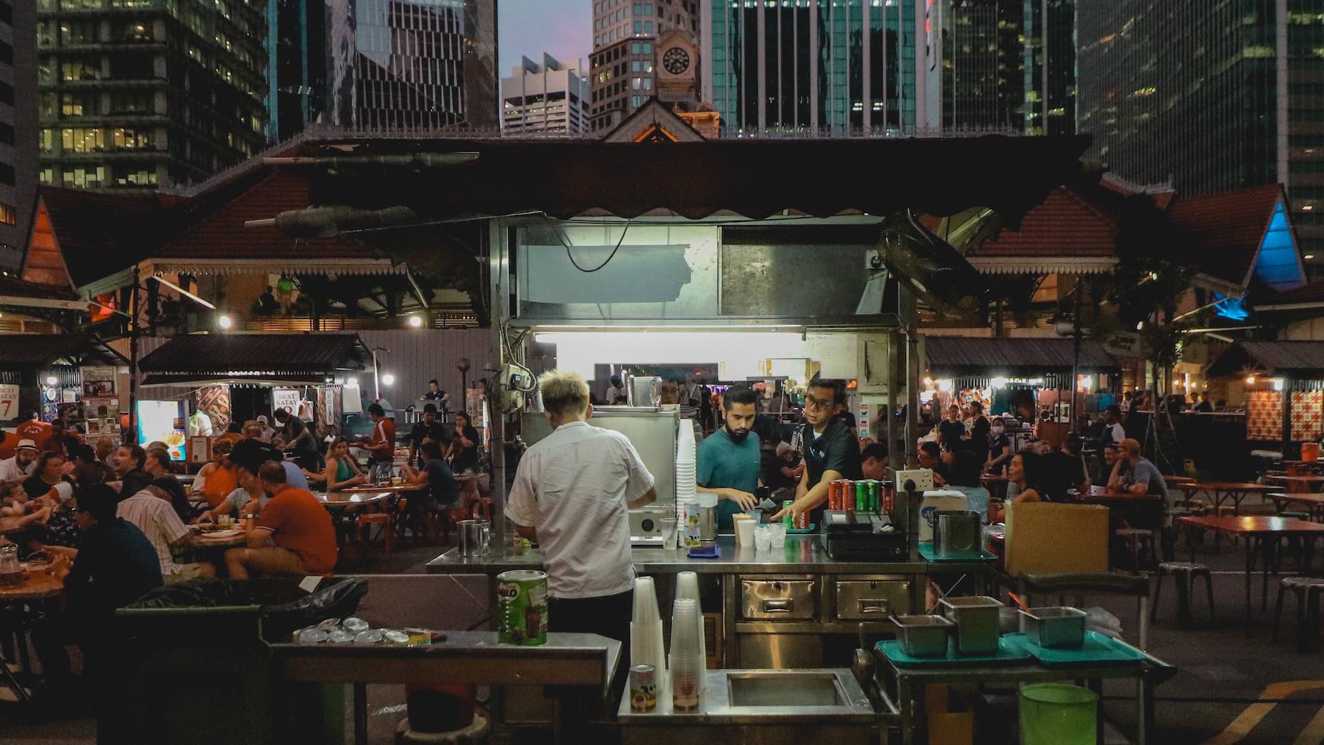 From Hawker Centres to Michelin-Starred Restaurants: Here's Your Ultimate Singapore Food (And Drinks) Guide