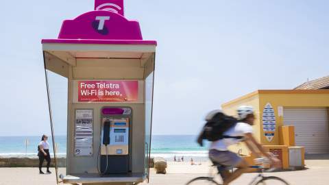 Telstra Is Rolling Out Free Wifi Across Its Payphones, Starting Immediately at Around 3000 Booths 