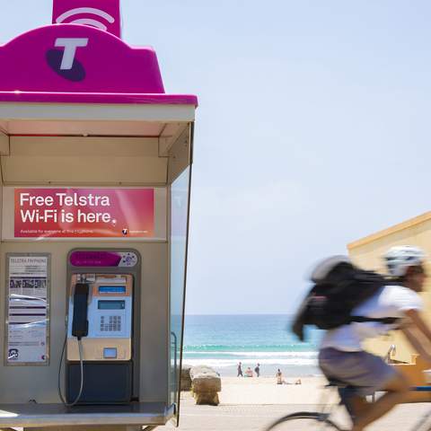 Telstra Is Rolling Out Free Wifi Across Its Payphones, Starting Immediately at Around 3000 Booths 