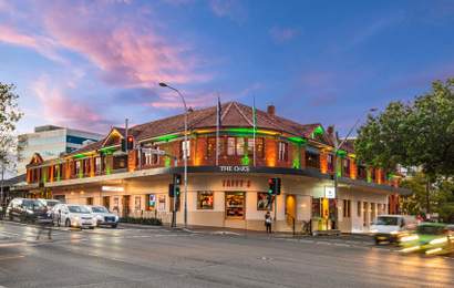 Background image for Beloved Neutral Bay Venue The Oaks Hotel Is Up for Sale with a $175 Million Price Tag