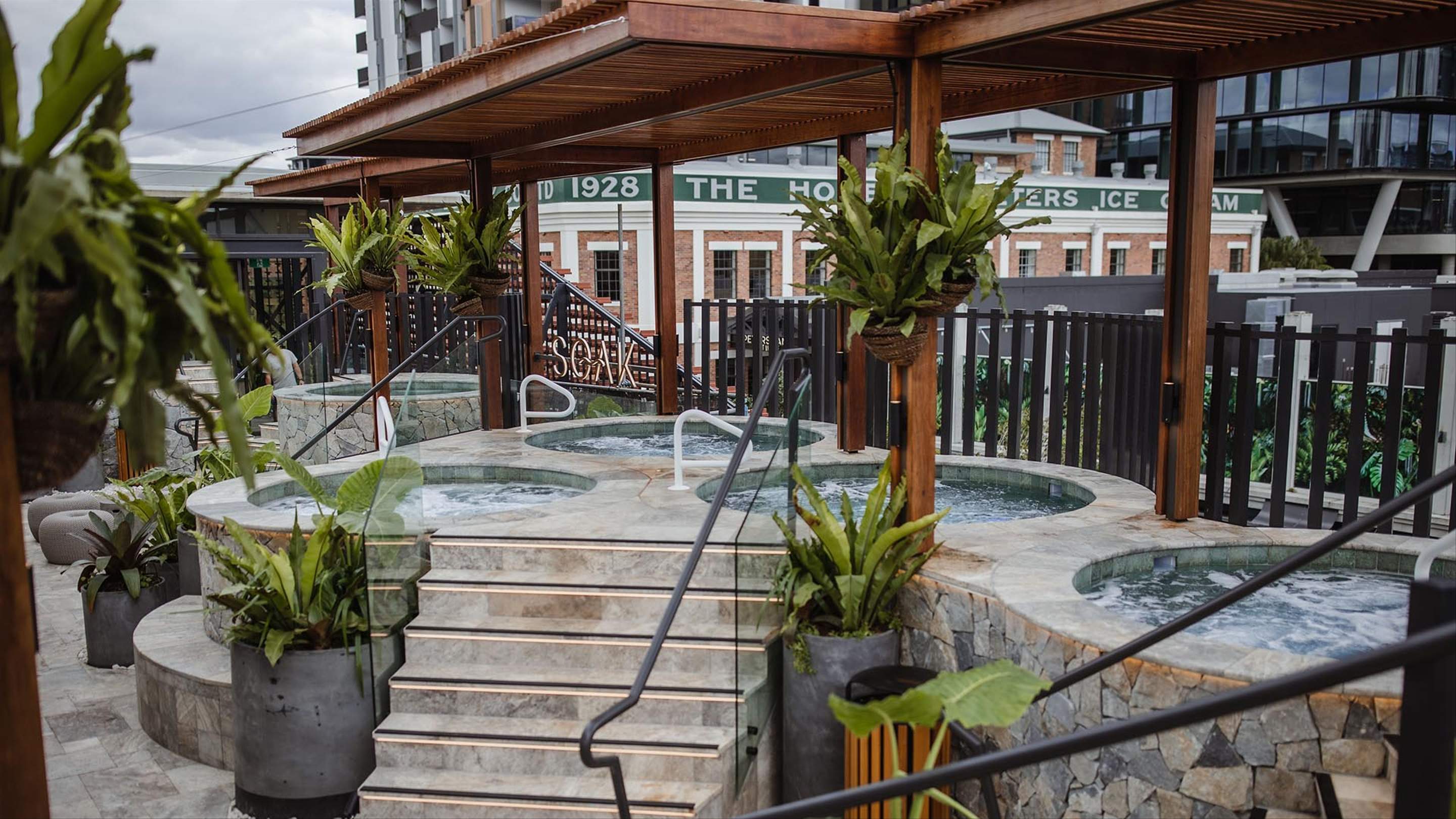 Soak Bathhouse Has Opened A West End Rooftop Haven With Seven Spas And