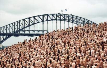Background image for Artist Spencer Tunick Is Staging a New Mass Nude Photography Work on a Sydney Beach