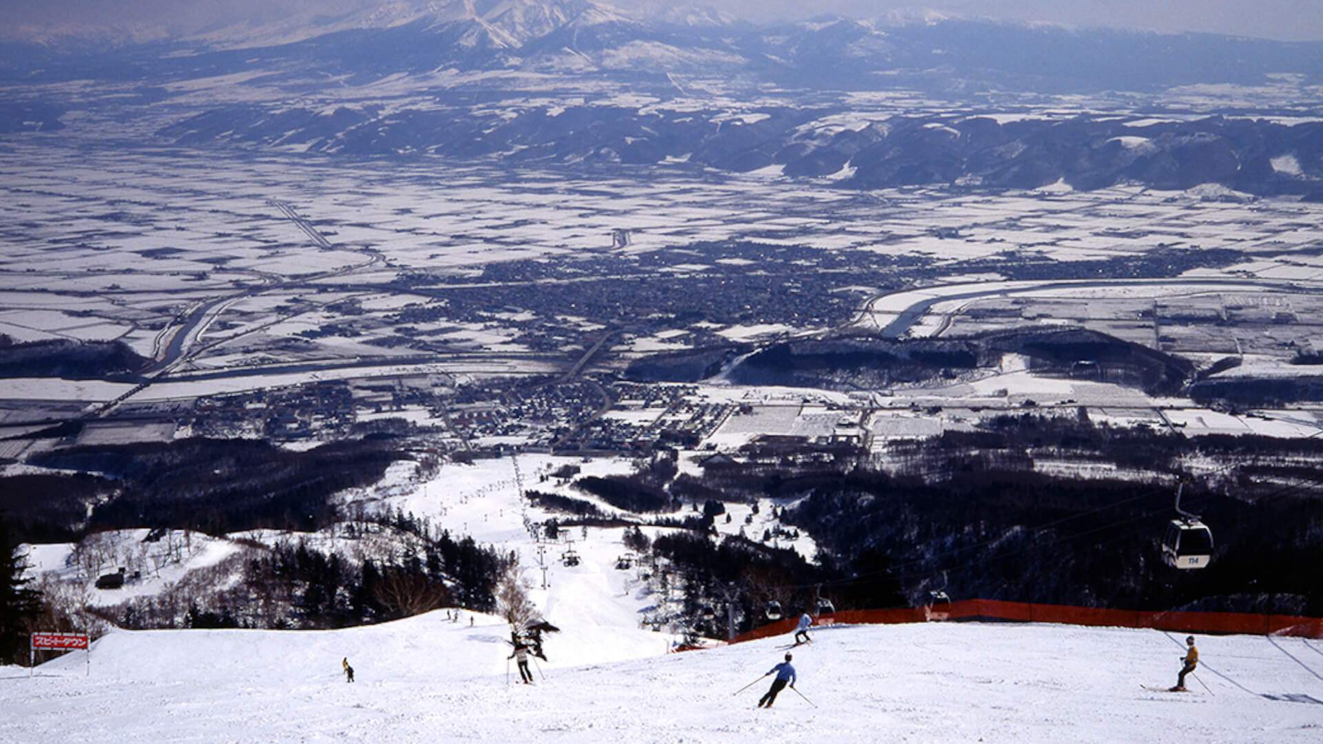 ski skiing snowboarding japan winter snow sports resorts