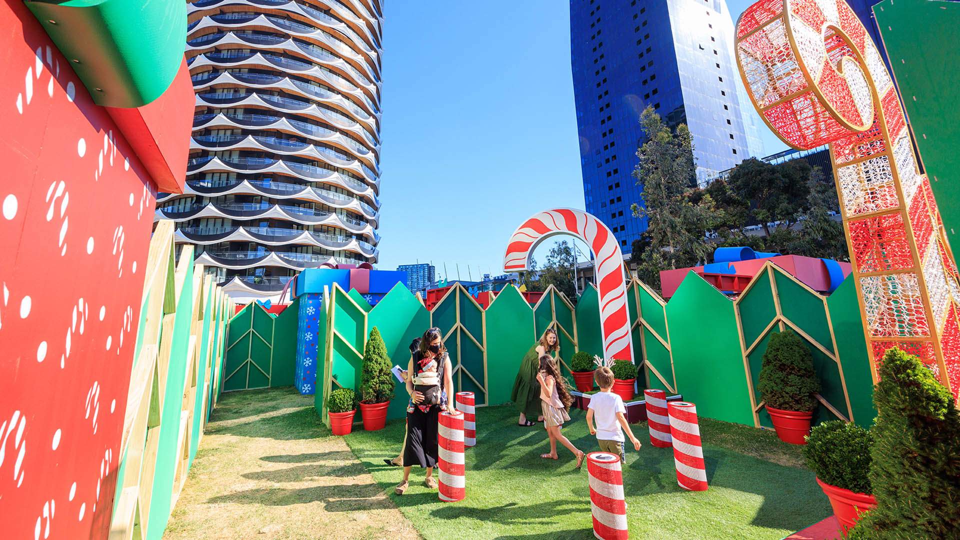 Melbourne's Month-Long Christmas Festival Is Back with Markets, Mazes, Rollerskating and Dazzling Decorations