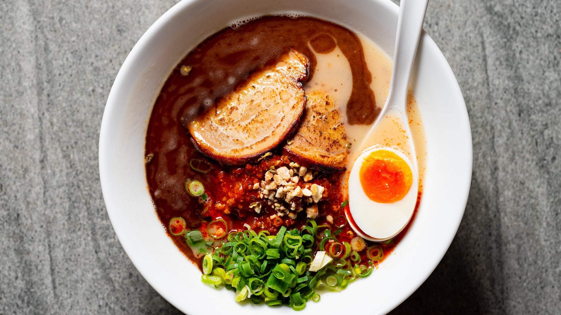 Ippudo-world-square-credit-Leigh-Griffiths-sydney-ramen