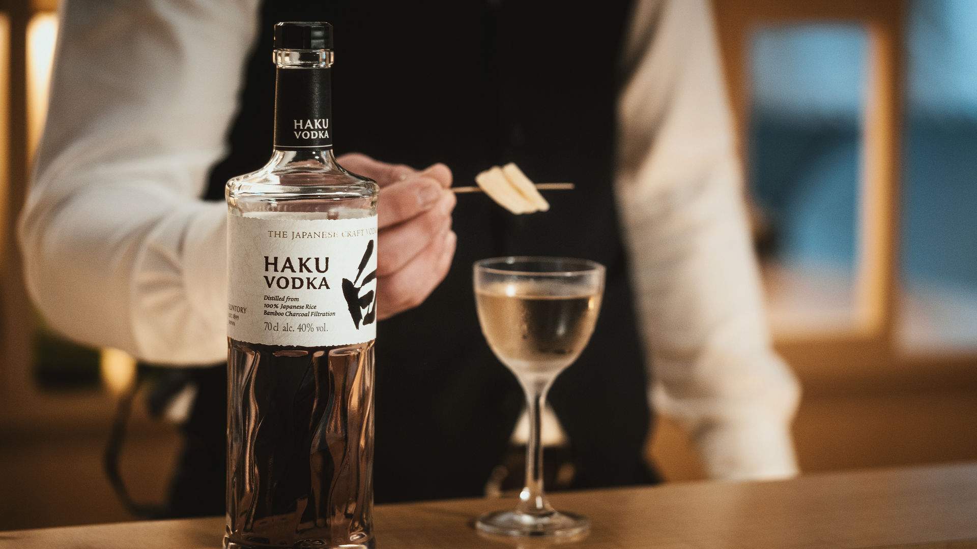 Haku Martini x Besuto