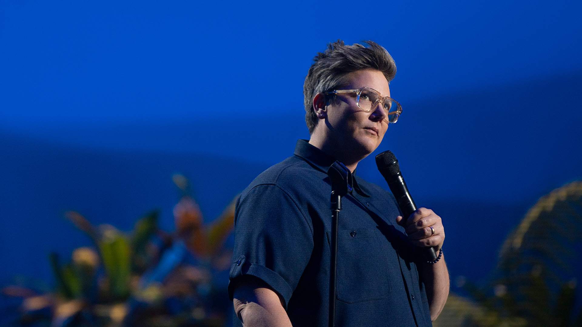 Hannah Gadsby's New Stand-Up Special 'Something Special' Will Hit Netflix in May