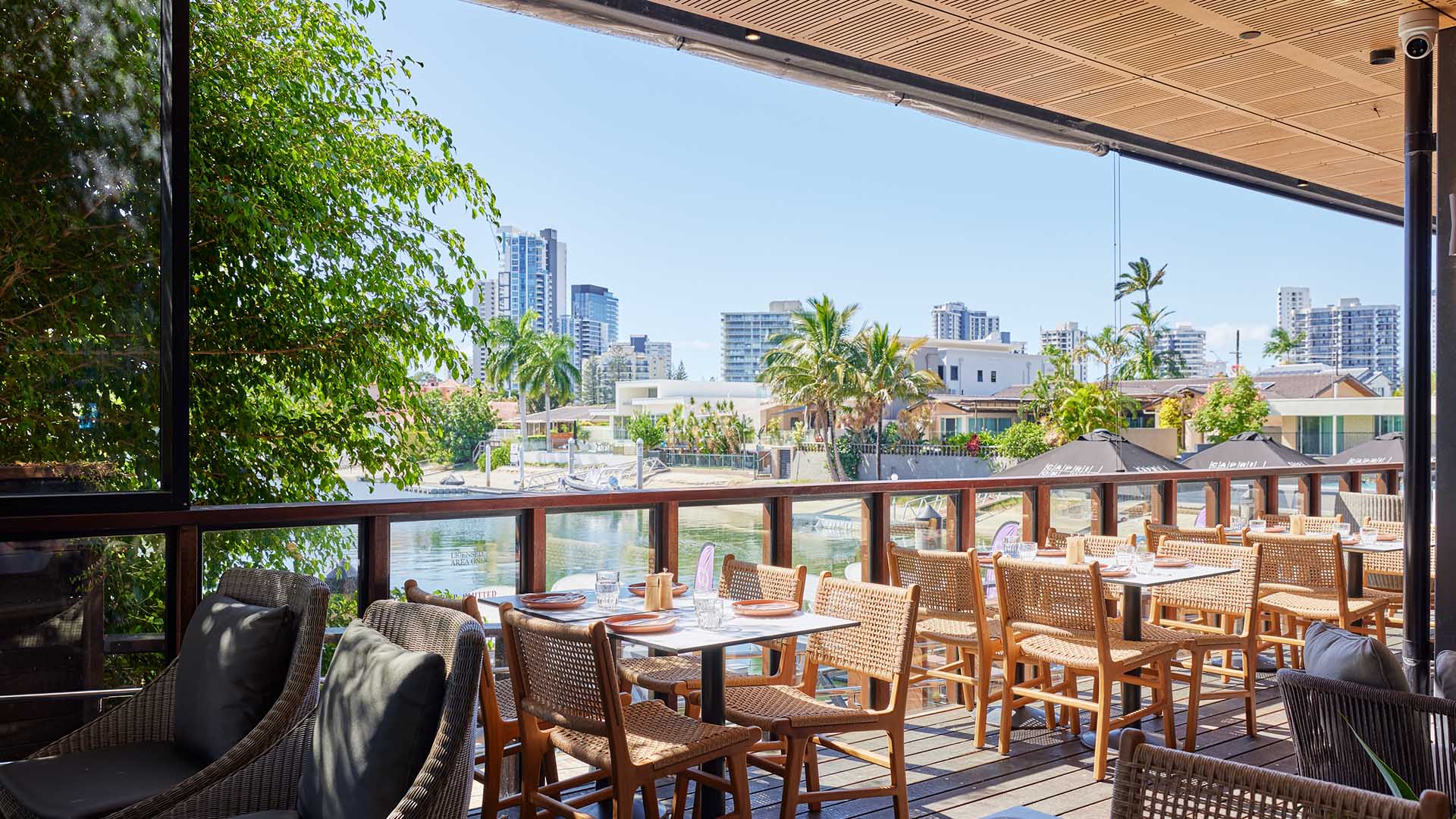 Now Open: Isla Cantina Is the New Waterfront SoCal-Meets-Mexican Bar and Eatery on the Isle of Capri