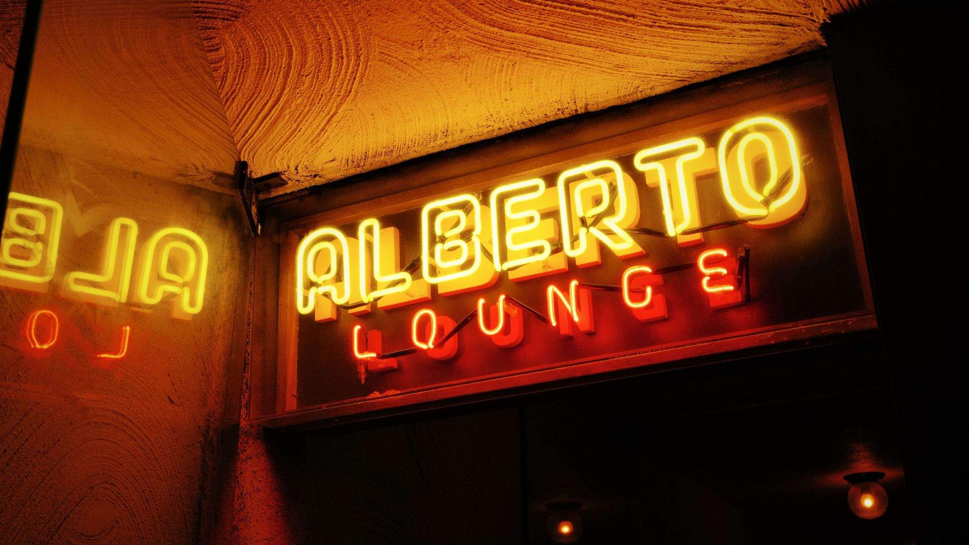 Gusta Della Musica at Alberto's Lounge