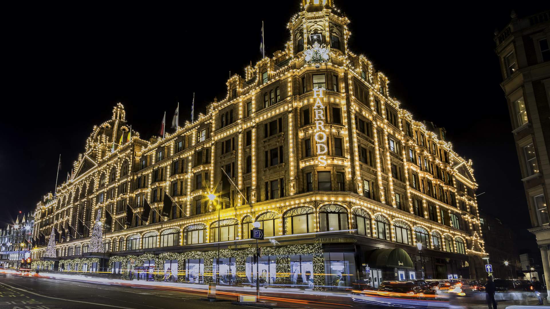 18,692 Harrods Knightsbridge Stock Photos, High-Res Pictures, and Images -  Getty Images