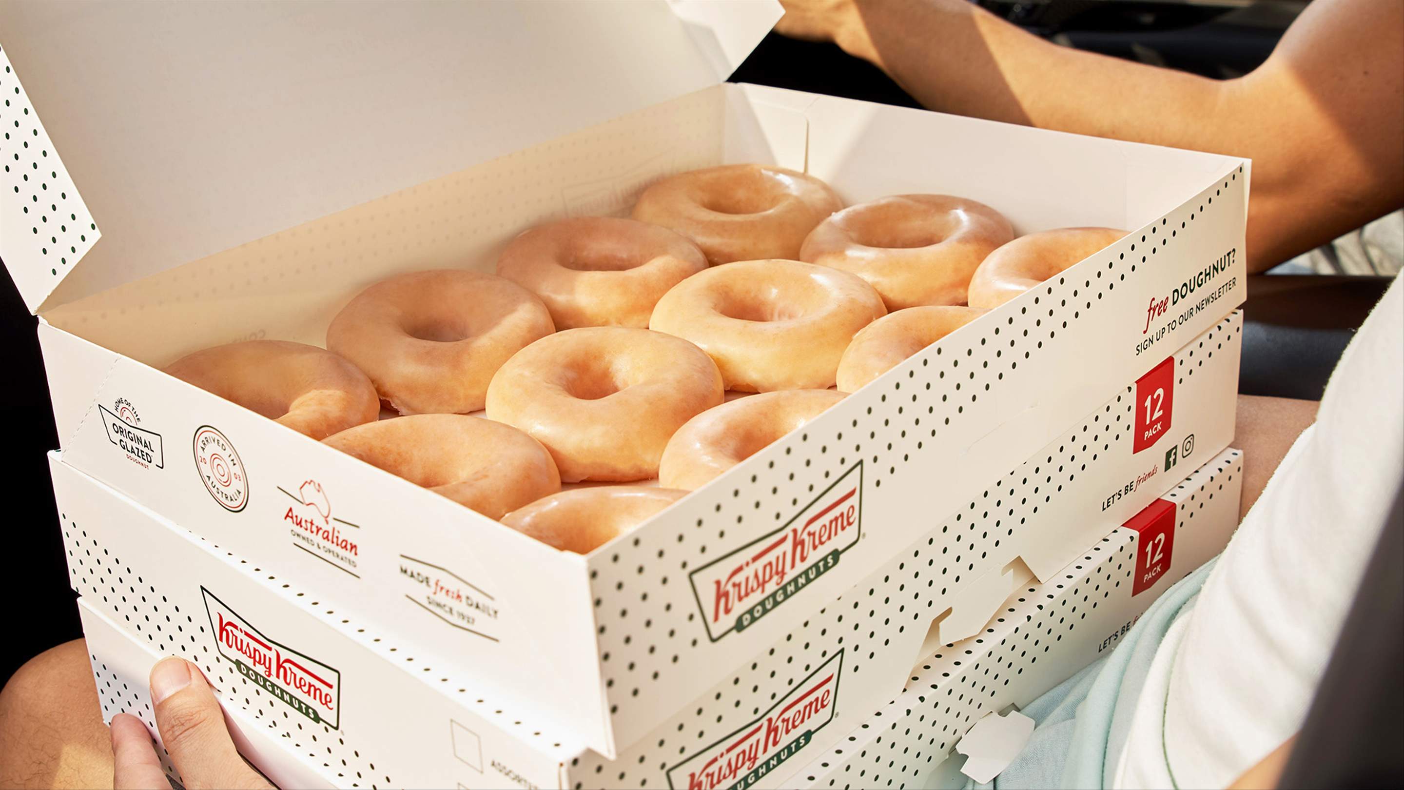 Important Doughnut News Krispy Kreme Is Giving Away 100,000 Freebies