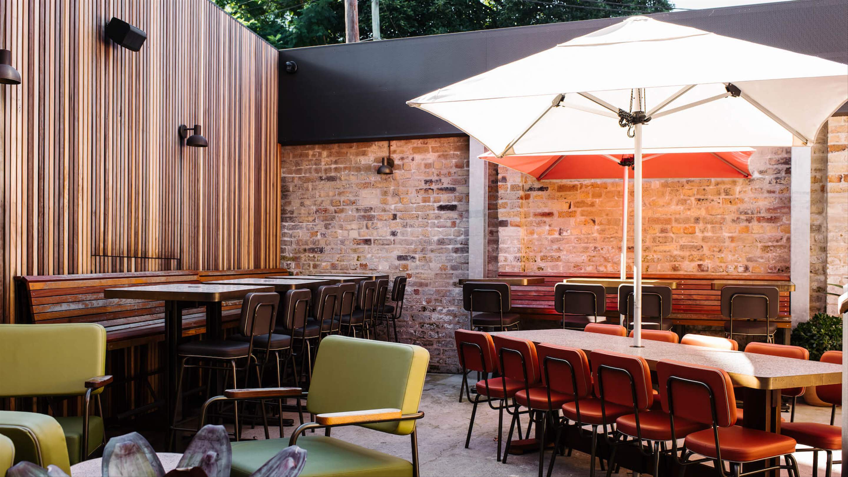 White Cockatoo Hotel, Petersham Review