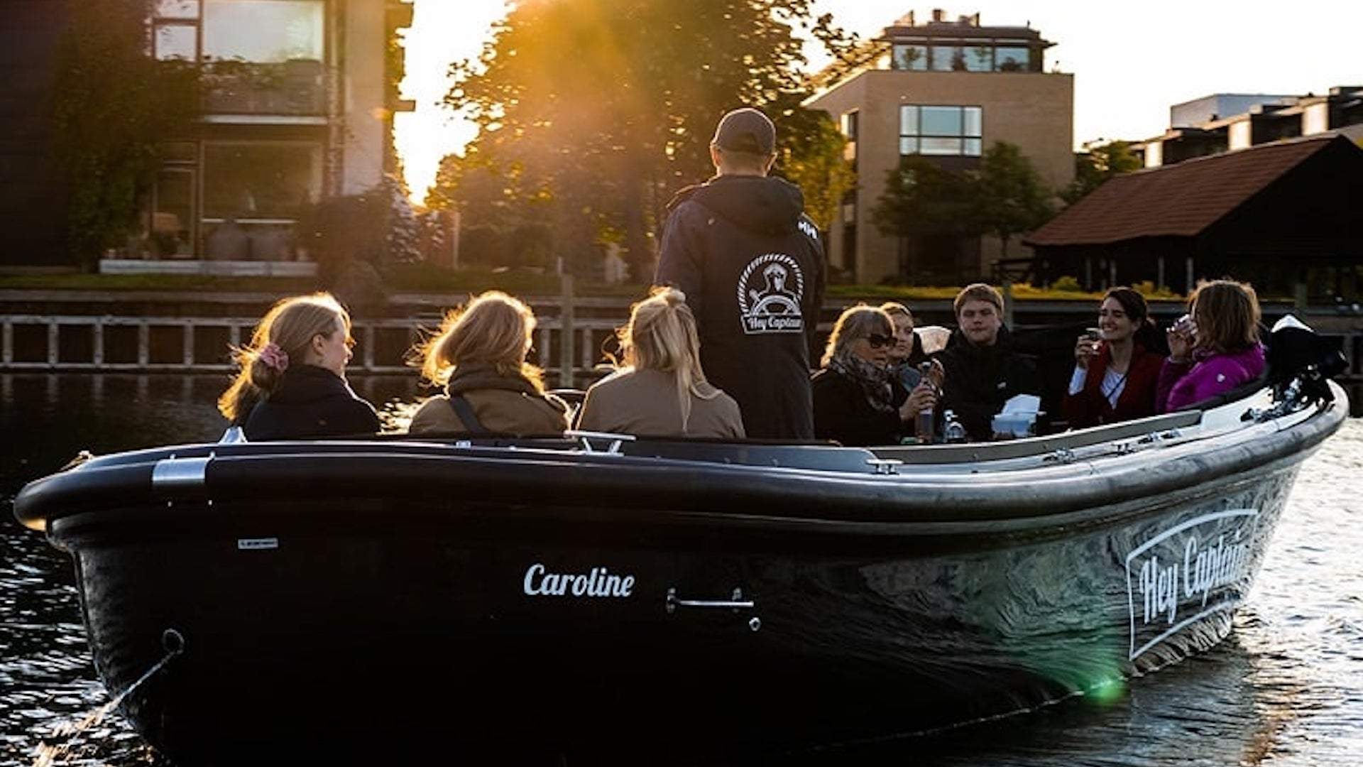 Social Sailing Copenhagen Canal Tour