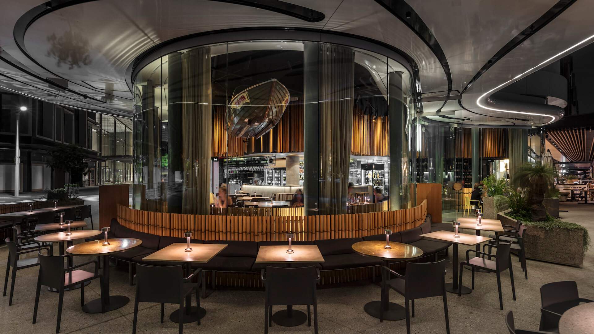 https://cdn.concreteplayground.com/content/uploads/2023/07/Cirrus-restaurant-sydney-supplied-2-1920x1080.jpg