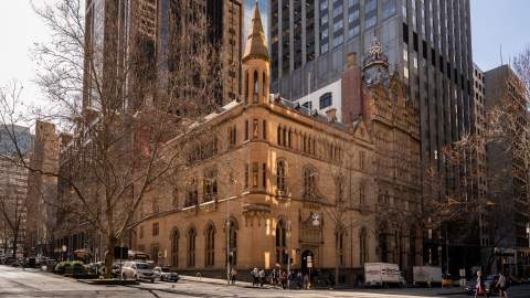 Queens and Collins Building - home to Purple Pit and Reine & La Rue