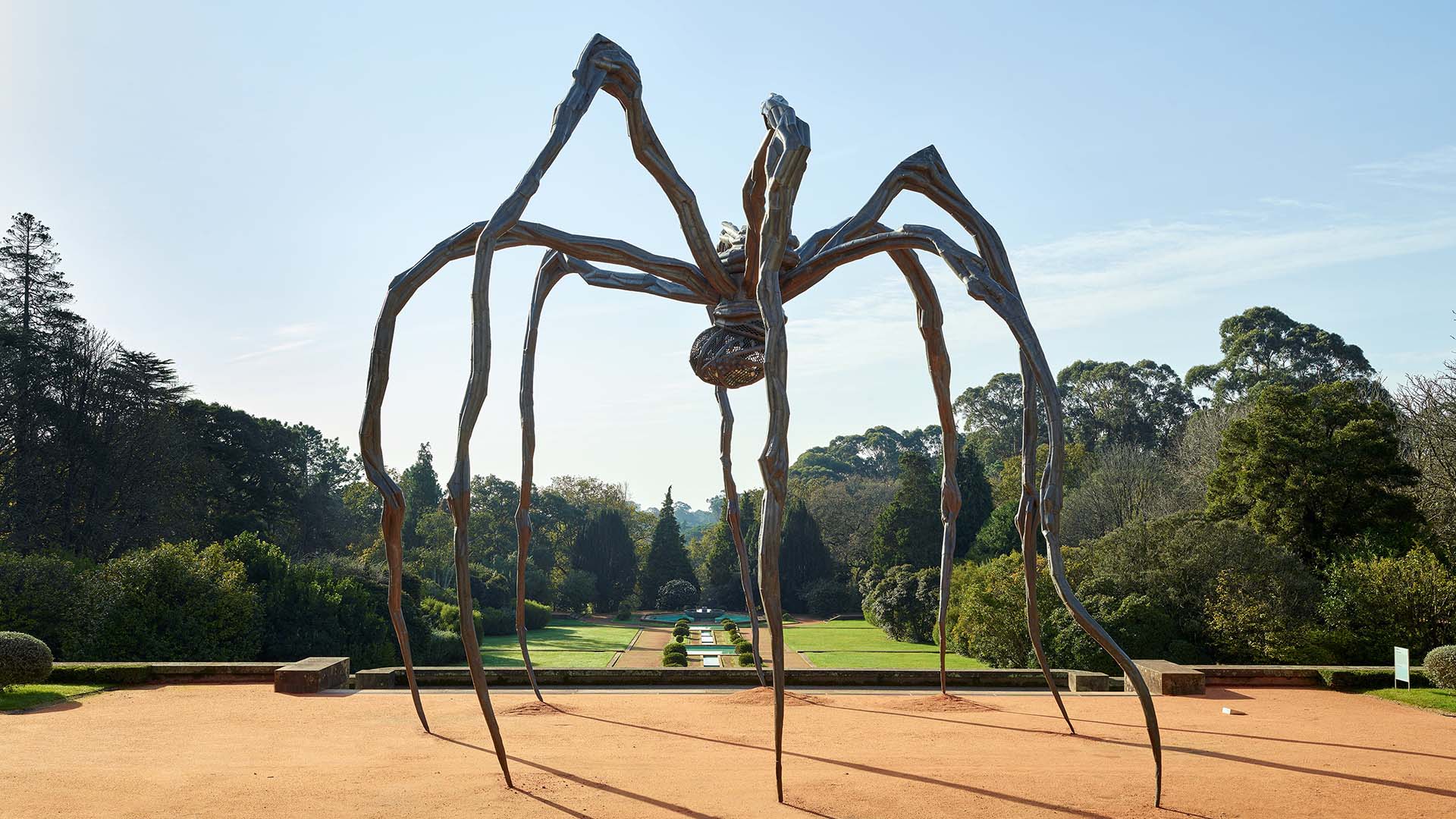 Louise Bourgeois World Famous Spider Sculpture Maman Is Coming To 