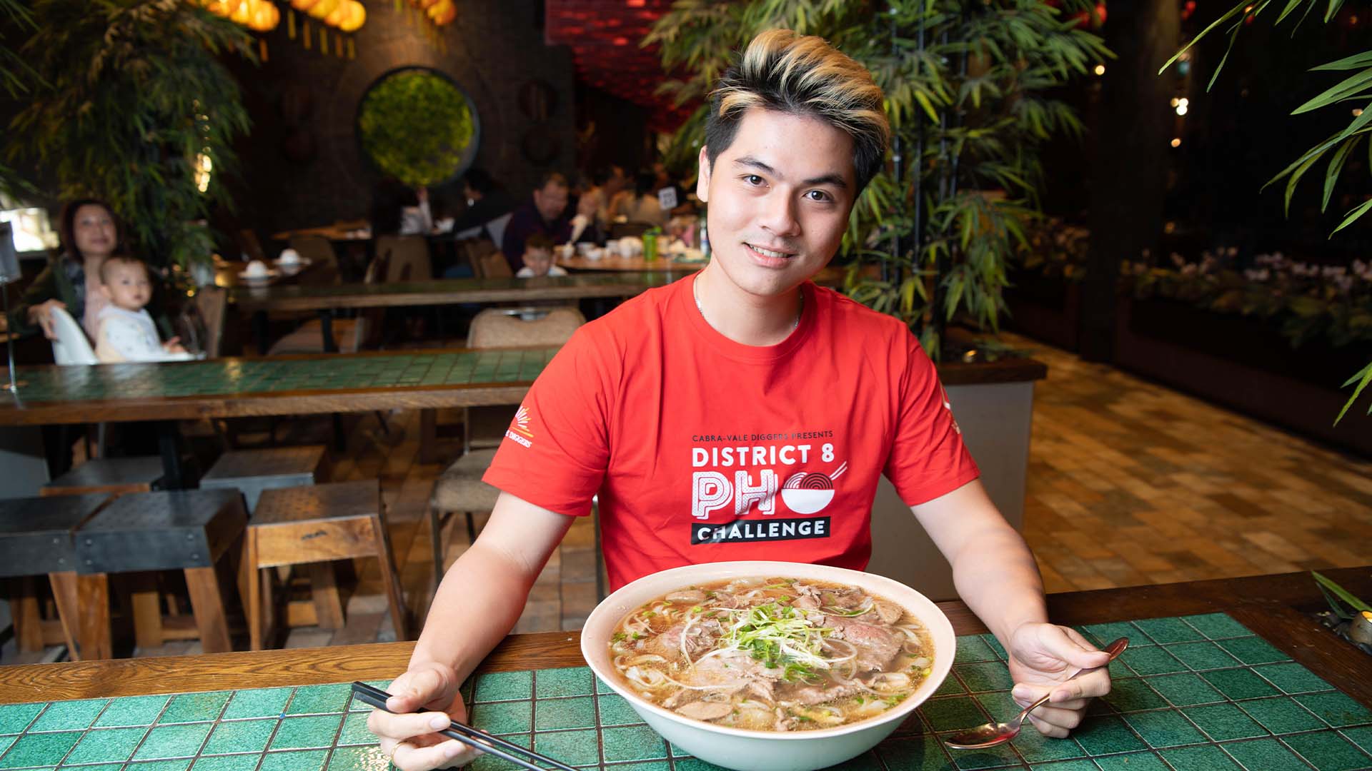 2.8-Kilogram Pho Eating Challenge