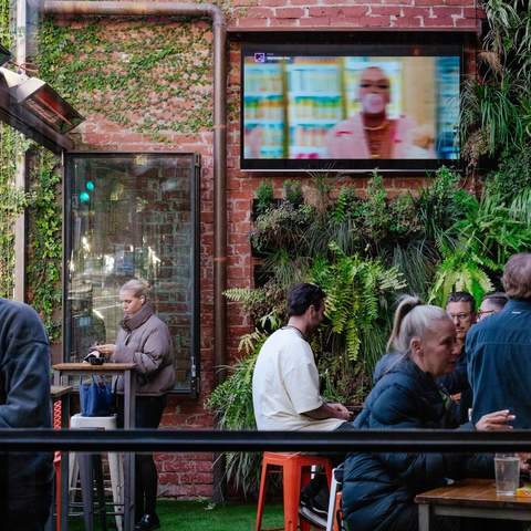 Courtyard at Arcadia Hotel - Melbourne Pub