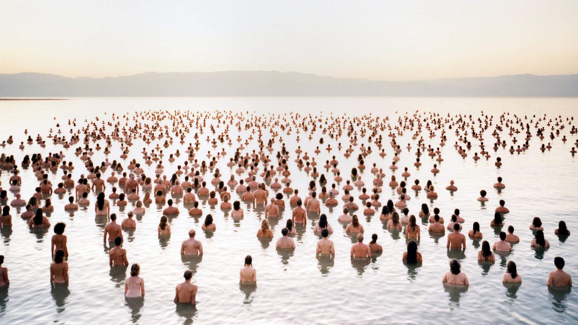 Artist Spencer Tunick Is Returning to Australia for a New Nude Photography Work Along the Brisbane River