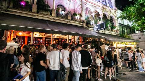 A line of clubgoers out the front of World Bar in Sydney's Kings Cross in the late 2010s