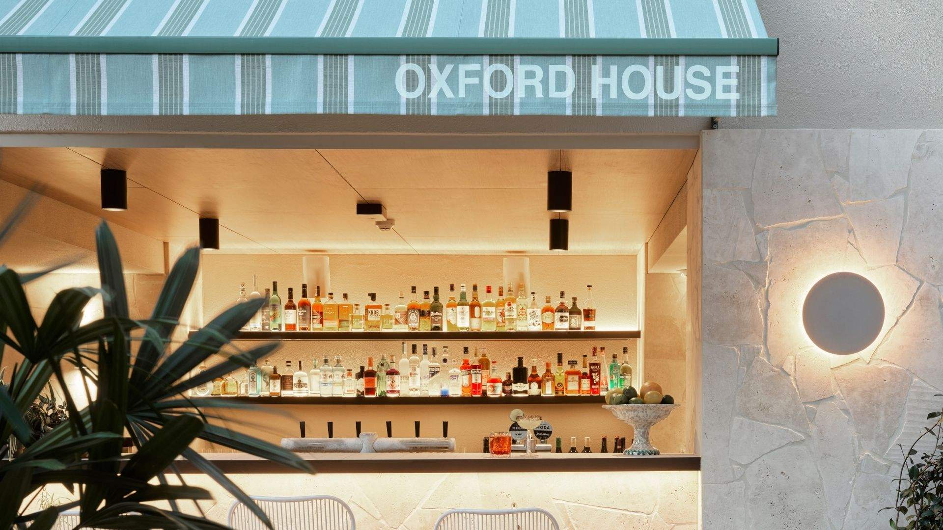 Oxford House bar.