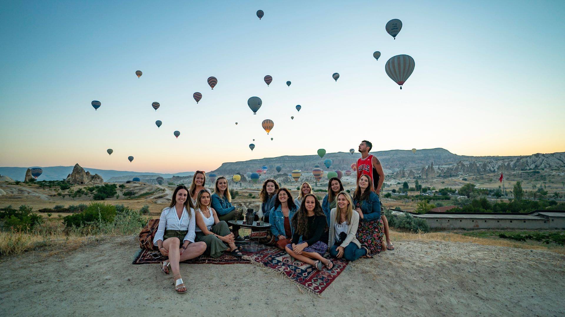 Experiences Best Shared: How to Make Friends for Life on an Adventure of a Lifetime