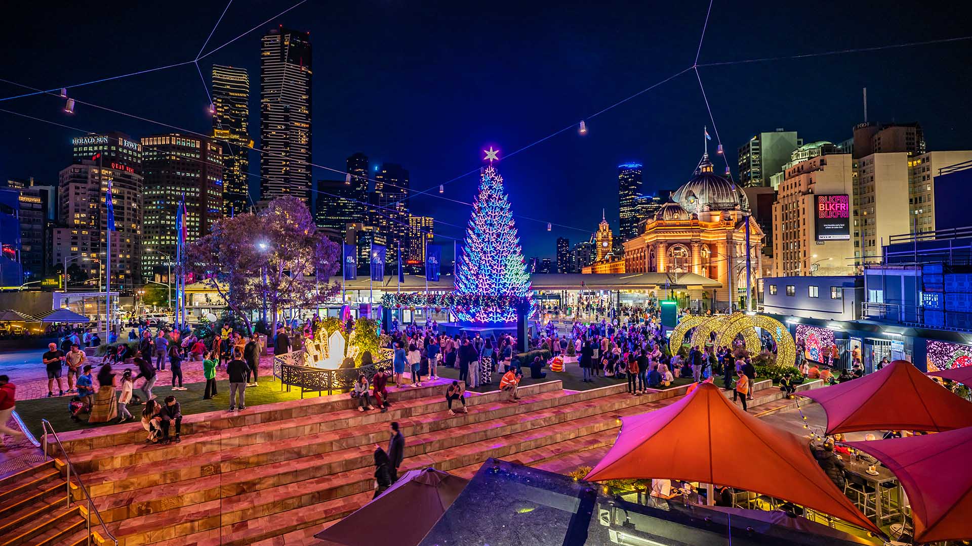Melbourne's Dazzling Month-Long Christmas Festival Is Bringing Back Its Markets, Maze and Skating Rink for 2023