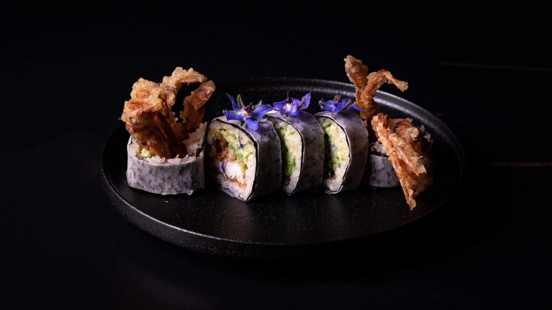 Oribu's menu highlights: sushi roll