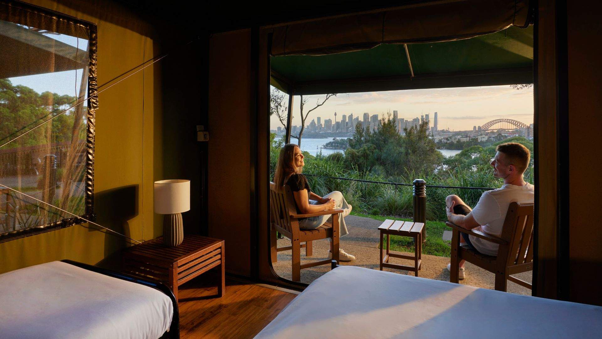 Wine safari experience overnight stay accommodation at Taronga Zoo.