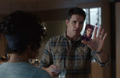 If 'Black Mirror' Was a Workplace Comedy and a Rom-Com, It'd Be Likeable Afterlife Series 'Upload'