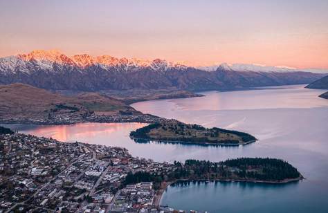 Travel Guide: Queenstown