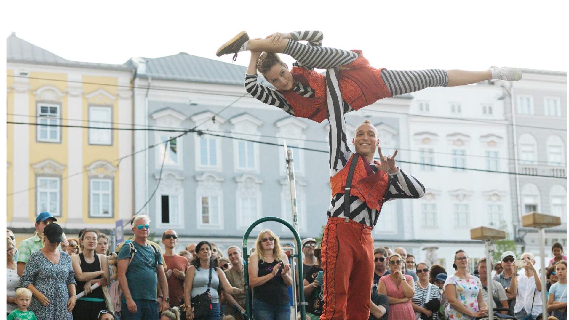 Circus Acts, Magicians and Fire Breathers: All the Acts Performing at the International Buskers Festival 2024