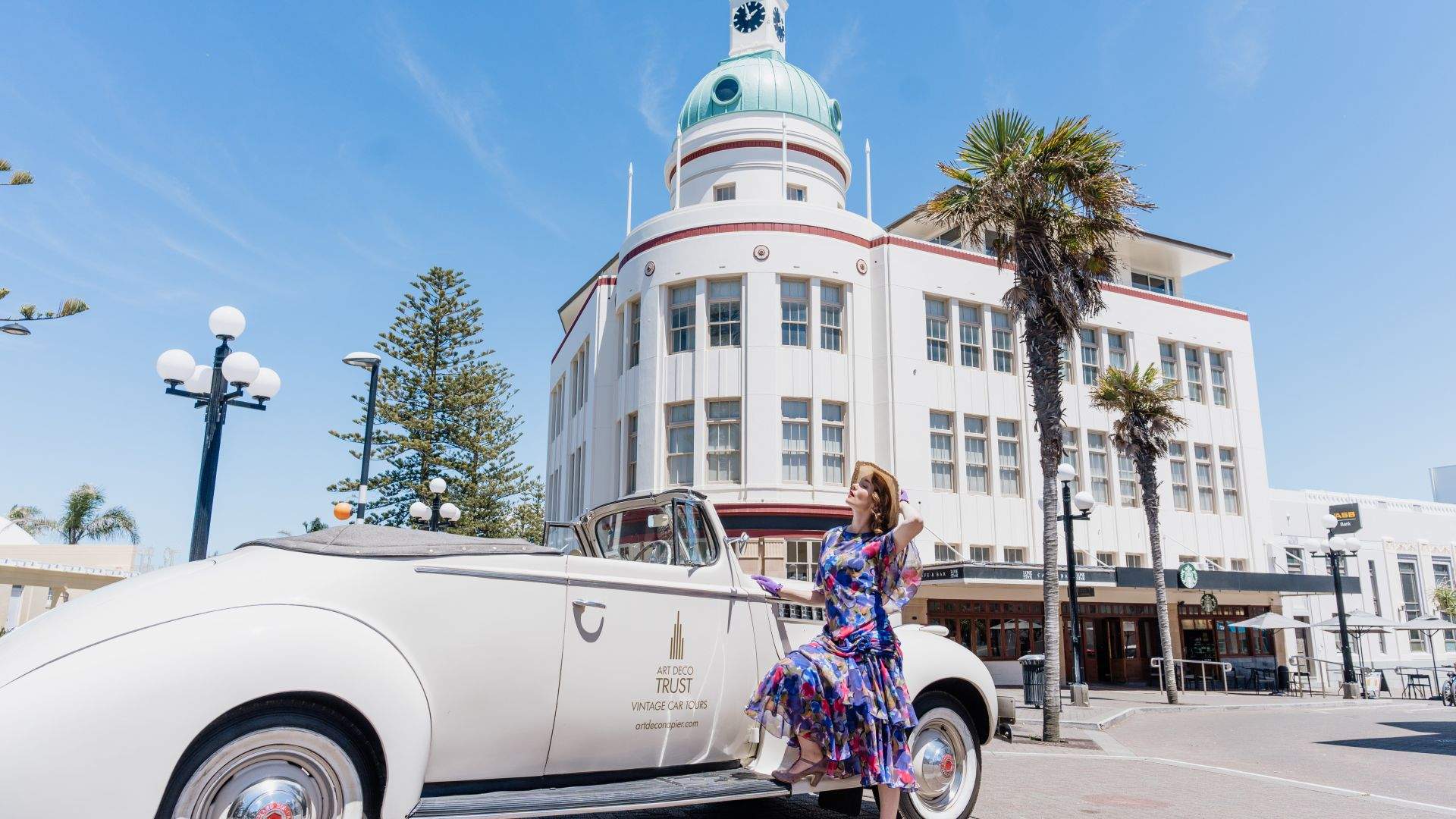 New Zealand's Biggest DressUp Party, Napier's Art Deco Festival, Is