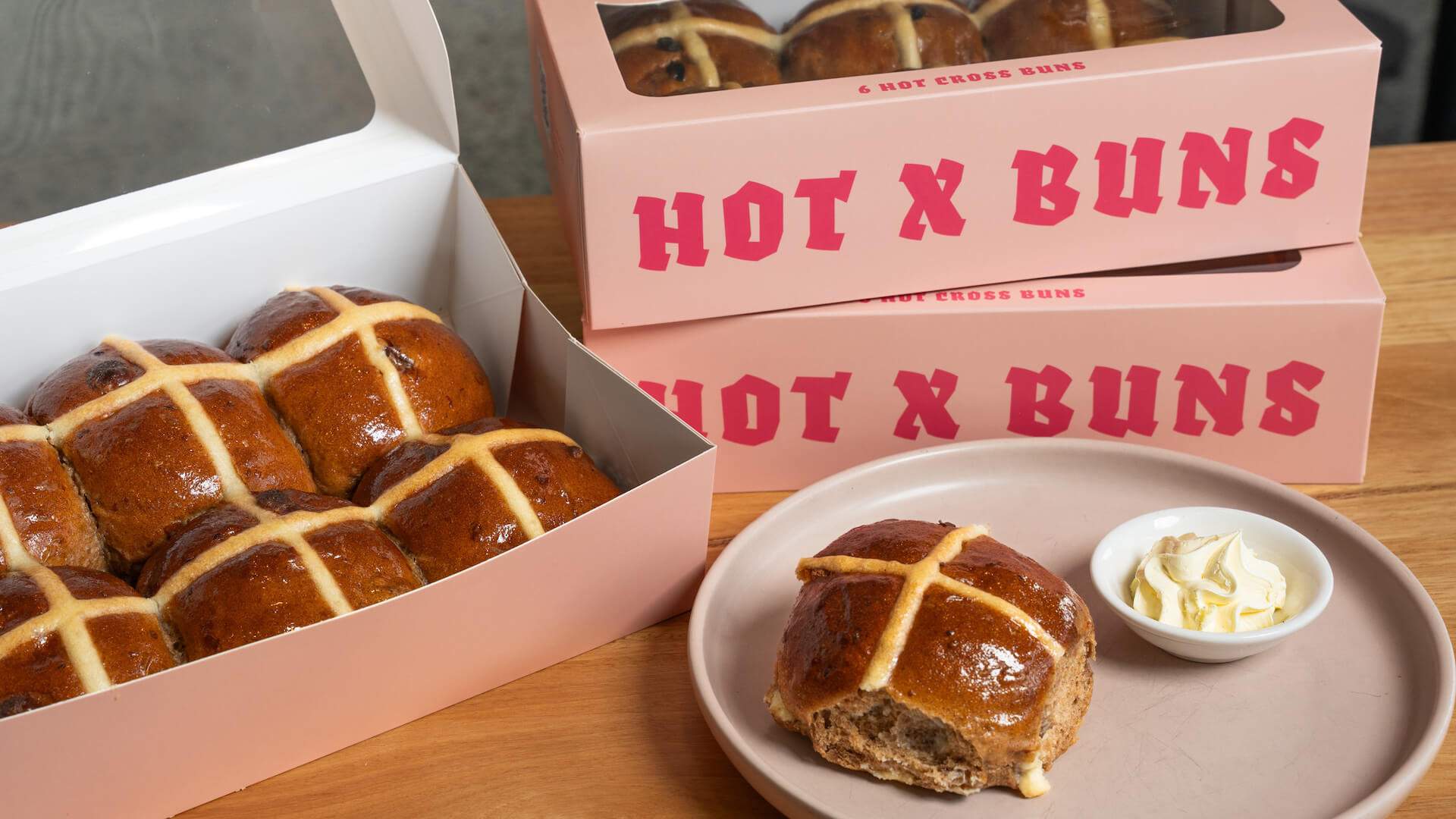 hot cross bun gelato sandwiches from Penny for a Pound — Easter 2024