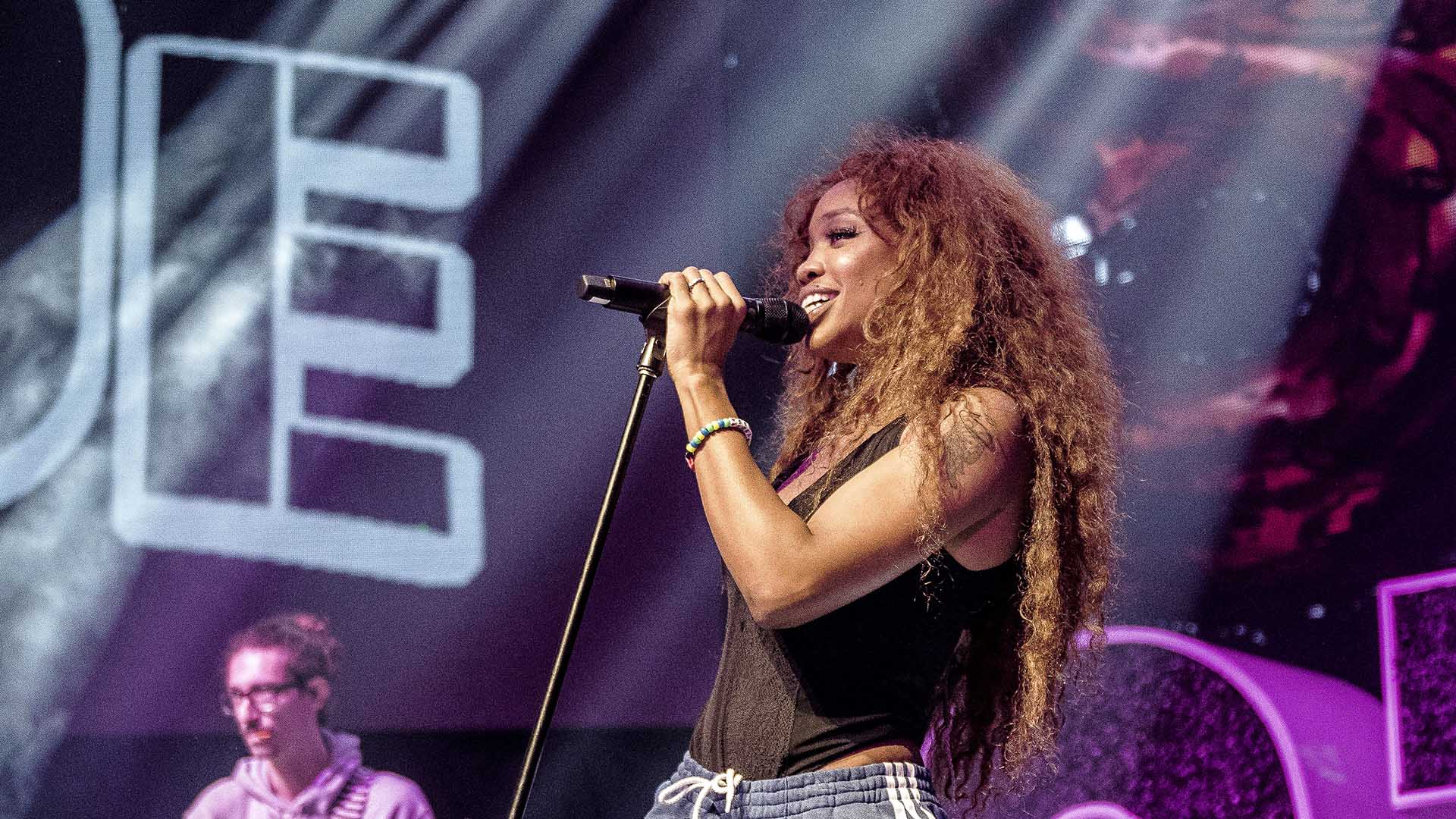 Fresh From Winning Three Grammys, SZA Has Announced a 2024 Australian and New Zealand Tour