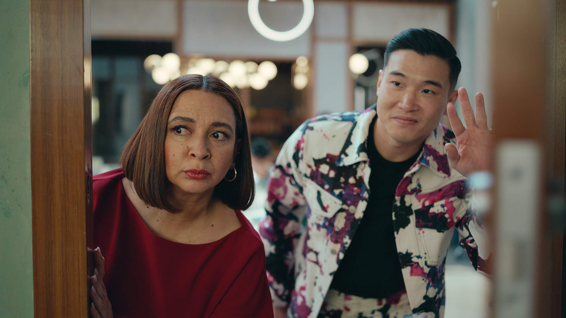 If You Love Workplace Sitcoms, You Should Be Watching Season Two of Maya Rudolph's Eat-the-Rich Comedy 'Loot'